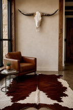 Longhorn Skull 4–4.5 Ft + Cowhide Rug Included – Rustic Lodge Decor